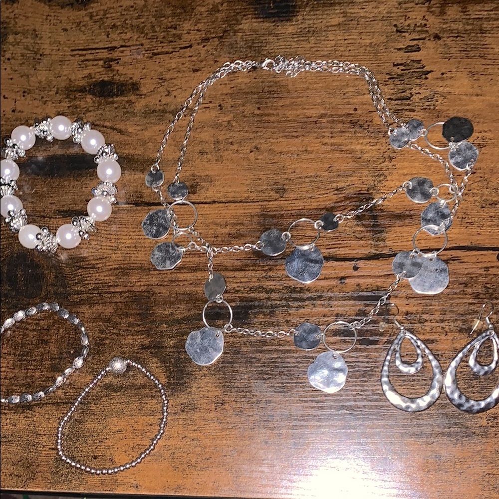 Silver and White Jewelry Set
